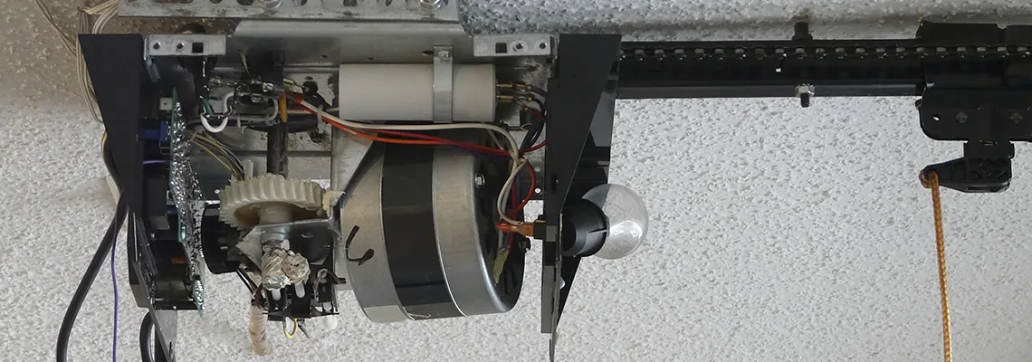 Sliding Garage Door Humming Noise Repair in Winnipeg, Manitoba